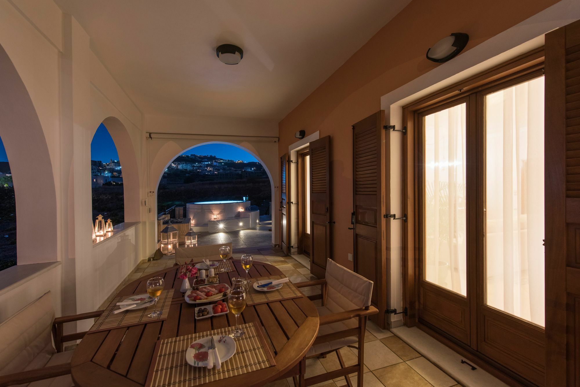 Vineyard Exclusive Suites Akrotírion 외부 사진