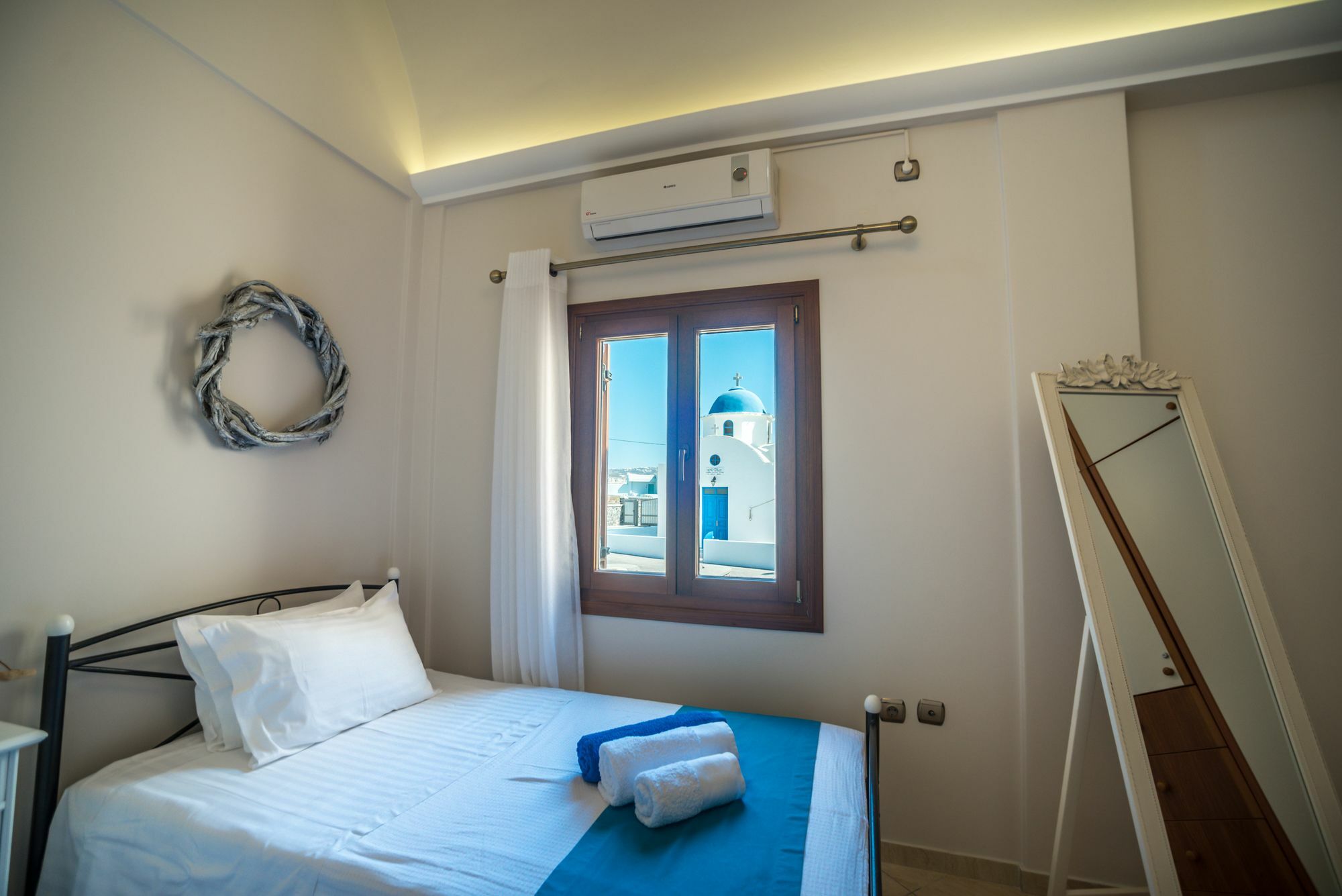 Vineyard Exclusive Suites Akrotírion 외부 사진